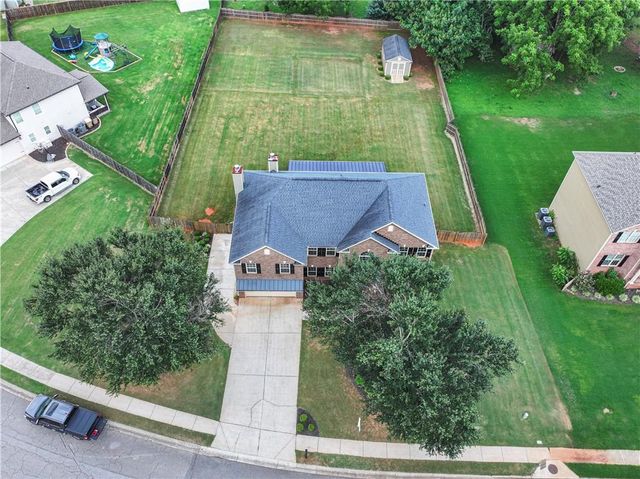 5727 Pleasant Woods Drive, Flowery Branch, GA 30542