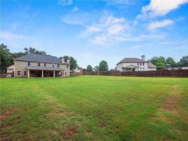 5727 Pleasant Woods Drive, Flowery Branch, GA 30542