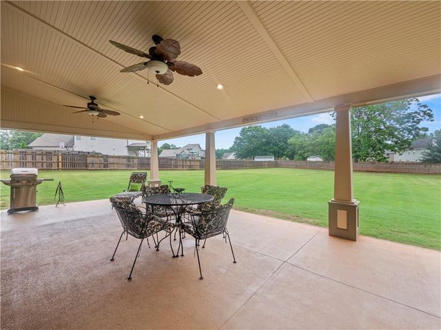 5727 Pleasant Woods Drive, Flowery Branch, GA 30542