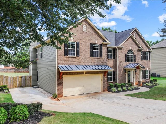 5727 Pleasant Woods Drive, Flowery Branch, GA 30542