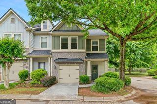 1100 N Village Drive, Decatur, GA 30032
