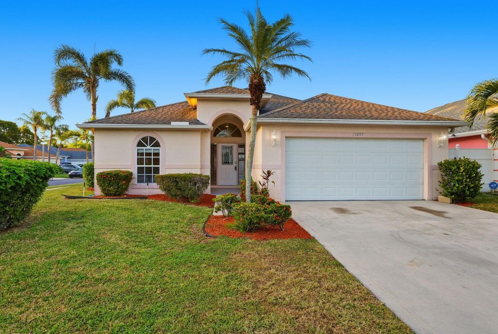13297 Emerald View Court, Wellington, FL 33414