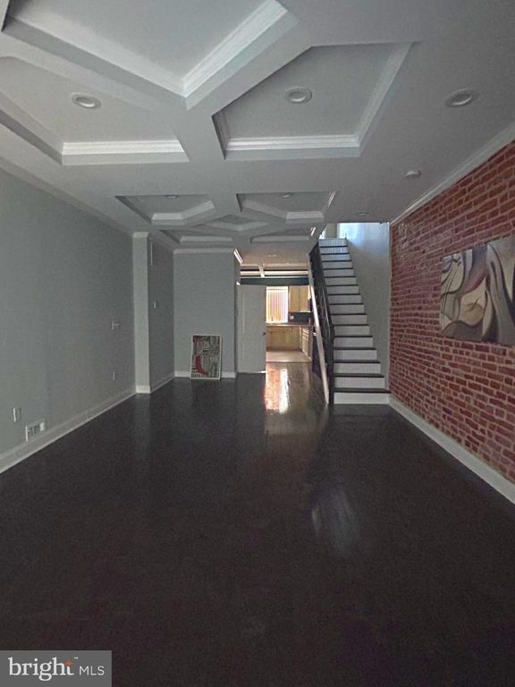Image 2 of property listing at 3124 E BALTIMORE ST, Baltimore, MD 21224