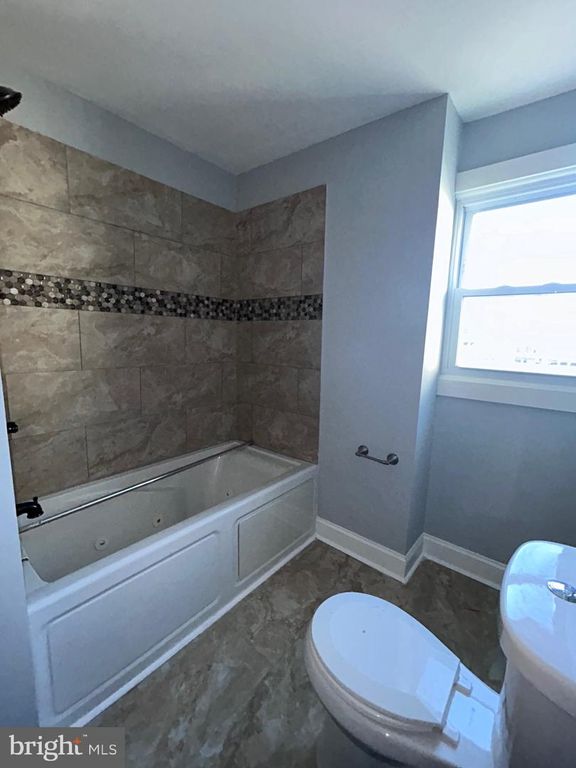 Image 21 of property listing at 3124 E BALTIMORE ST, Baltimore, MD 21224
