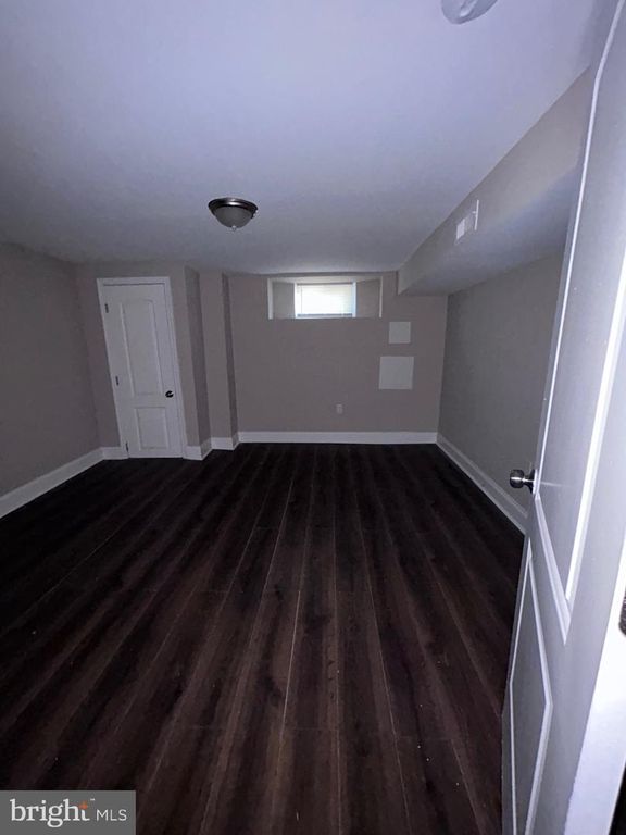 Image 28 of property listing at 3124 E BALTIMORE ST, Baltimore, MD 21224