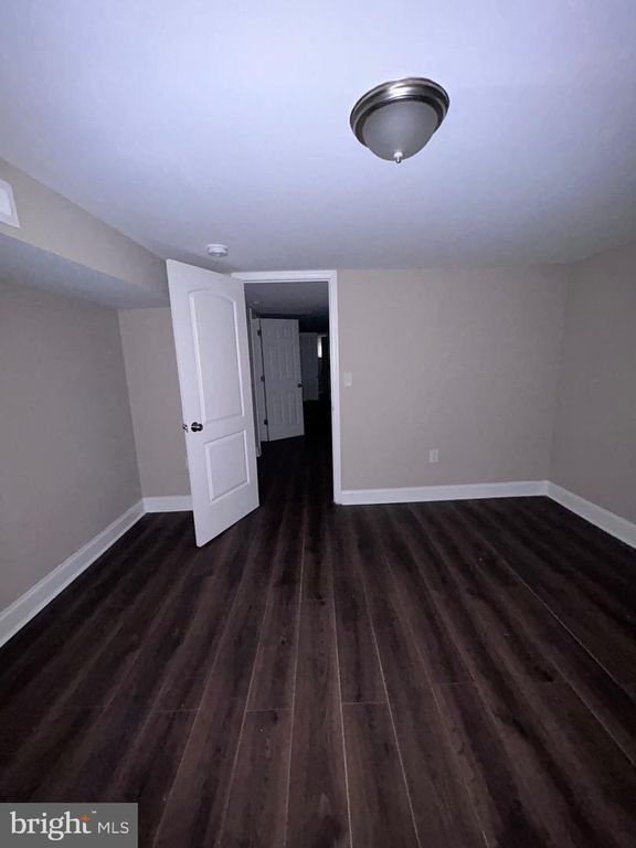 Image 29 of property listing at 3124 E BALTIMORE ST, Baltimore, MD 21224