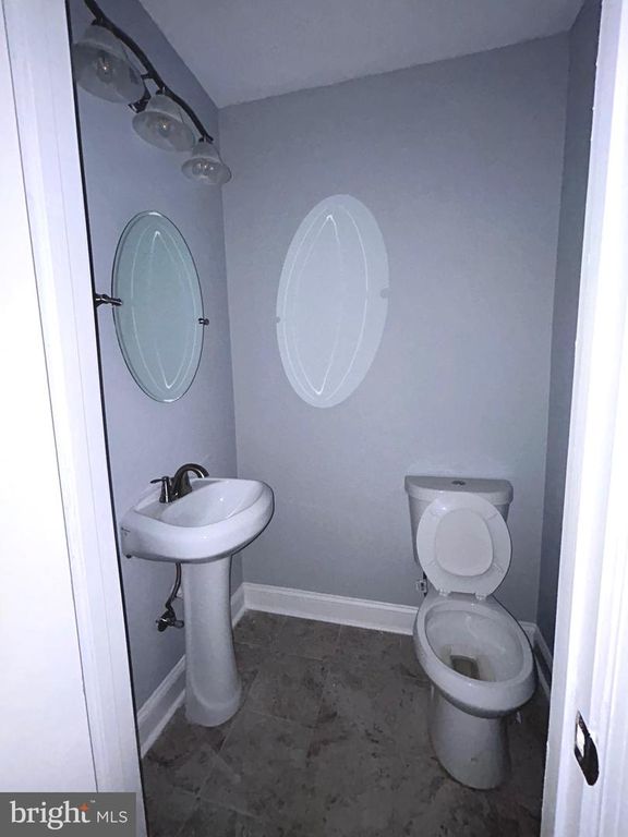 Image 5 of property listing at 3124 E BALTIMORE ST, Baltimore, MD 21224