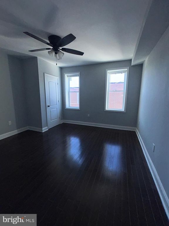 Image 9 of property listing at 3124 E BALTIMORE ST, Baltimore, MD 21224