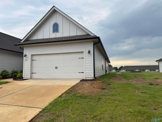 12637 Whitcomb Circle, Athens, AL 35613