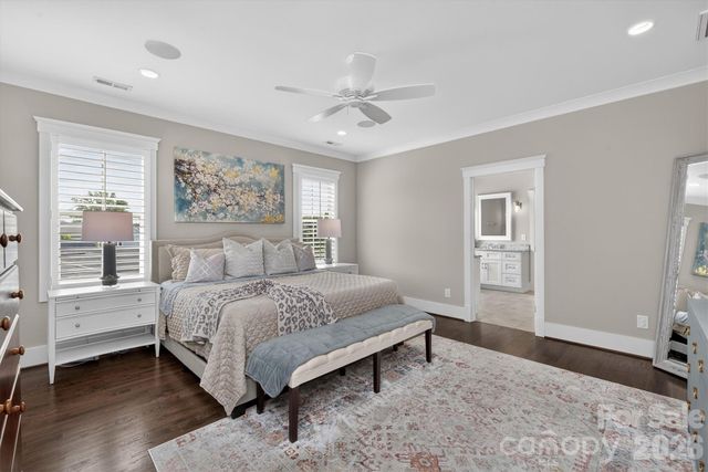 328 Melbourne Court, Charlotte, NC 28209