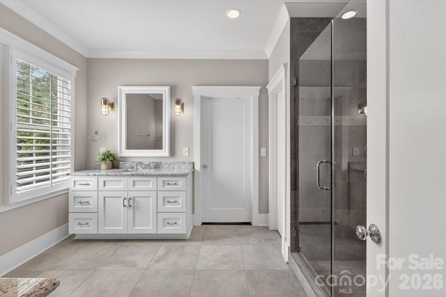 328 Melbourne Court, Charlotte, NC 28209