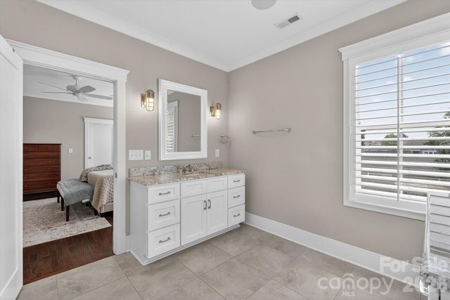 328 Melbourne Court, Charlotte, NC 28209