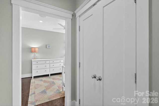 328 Melbourne Court, Charlotte, NC 28209