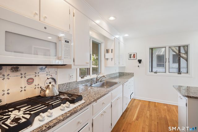 17 Cockenoe Drive, Westport, CT 06880