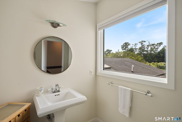 17 Cockenoe Drive, Westport, CT 06880