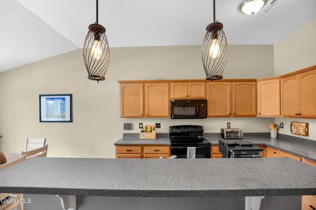 20 Treasures Place, Queensbury, NY 12804