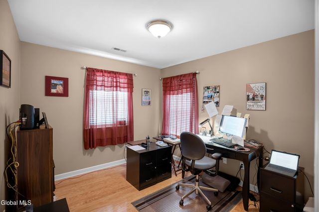 20 Treasures Place, Queensbury, NY 12804