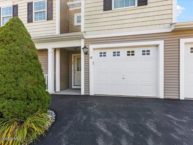 20 Treasures Place, Queensbury, NY 12804