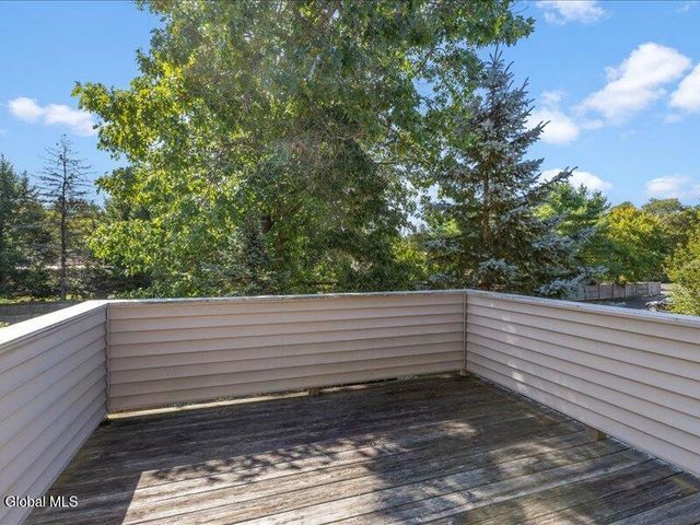 20 Treasures Place, Queensbury, NY 12804