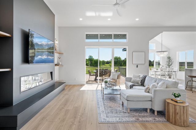 2520 230th Court NW, Saint Francis, MN 55070