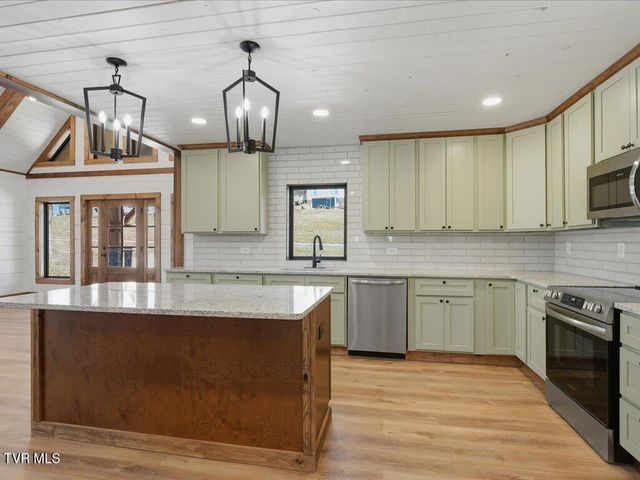 248 Cherokee Cove, Rutledge, TN 37861