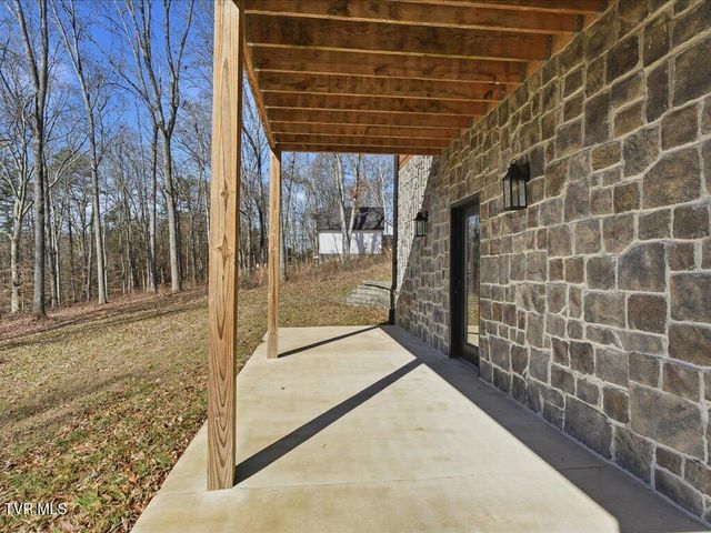 248 Cherokee Cove, Rutledge, TN 37861