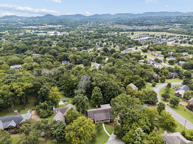 1133 Oak Creek Dr, Nolensville, TN 37135