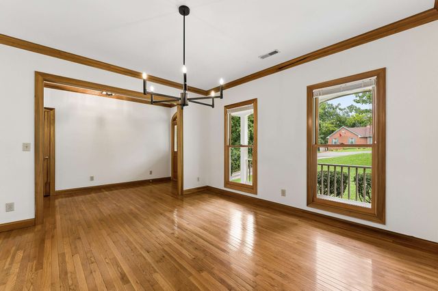 1133 Oak Creek Dr, Nolensville, TN 37135