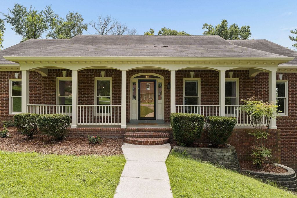 1133 Oak Creek Dr, Nolensville, TN 37135
