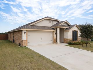 2611 Settlers Oak DR, Belton, TX 76513