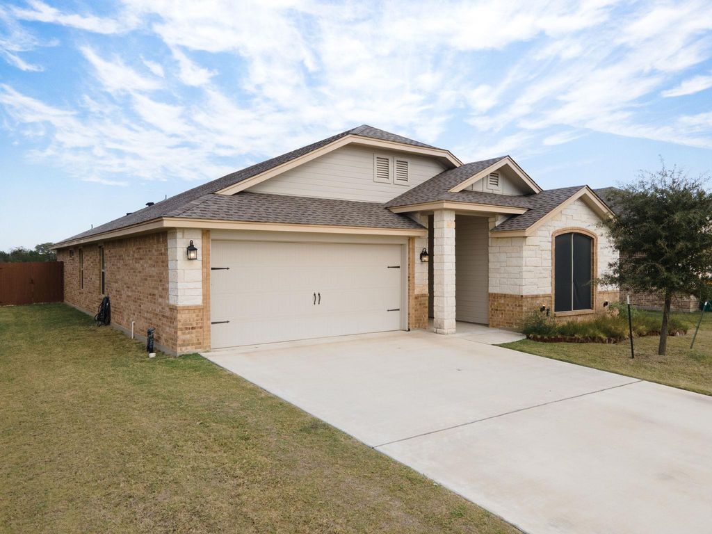 2611 Settlers Oak DR, Belton, TX 76513
