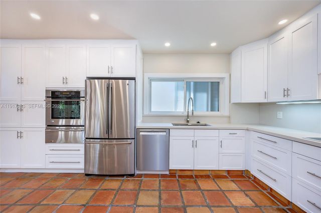 3240 Morris Ln, Miami, FL 33133