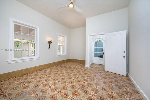 3240 Morris Ln, Miami, FL 33133