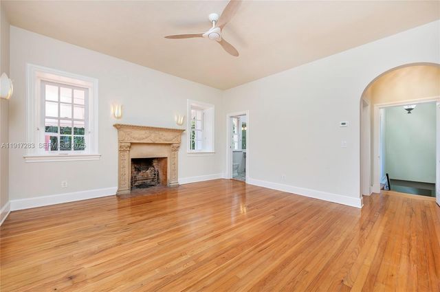 3240 Morris Ln, Miami, FL 33133