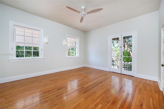 3240 Morris Ln, Miami, FL 33133