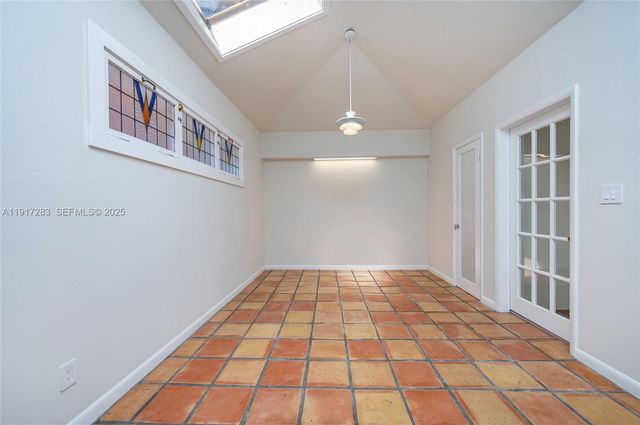 3240 Morris Ln, Miami, FL 33133