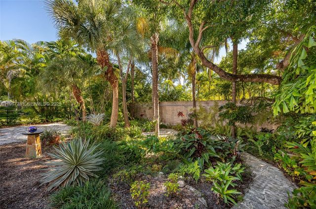 3240 Morris Ln, Miami, FL 33133