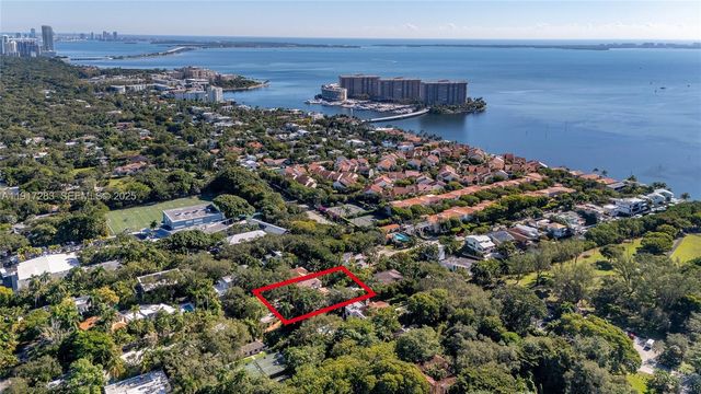 3240 Morris Ln, Miami, FL 33133