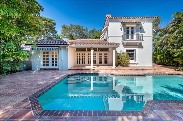 3240 Morris Ln, Miami, FL 33133