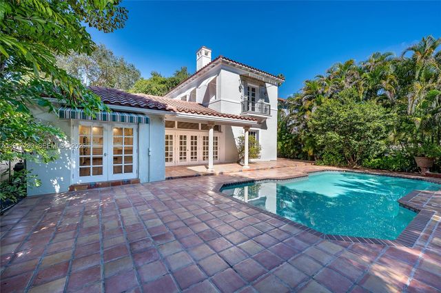 3240 Morris Ln, Miami, FL 33133