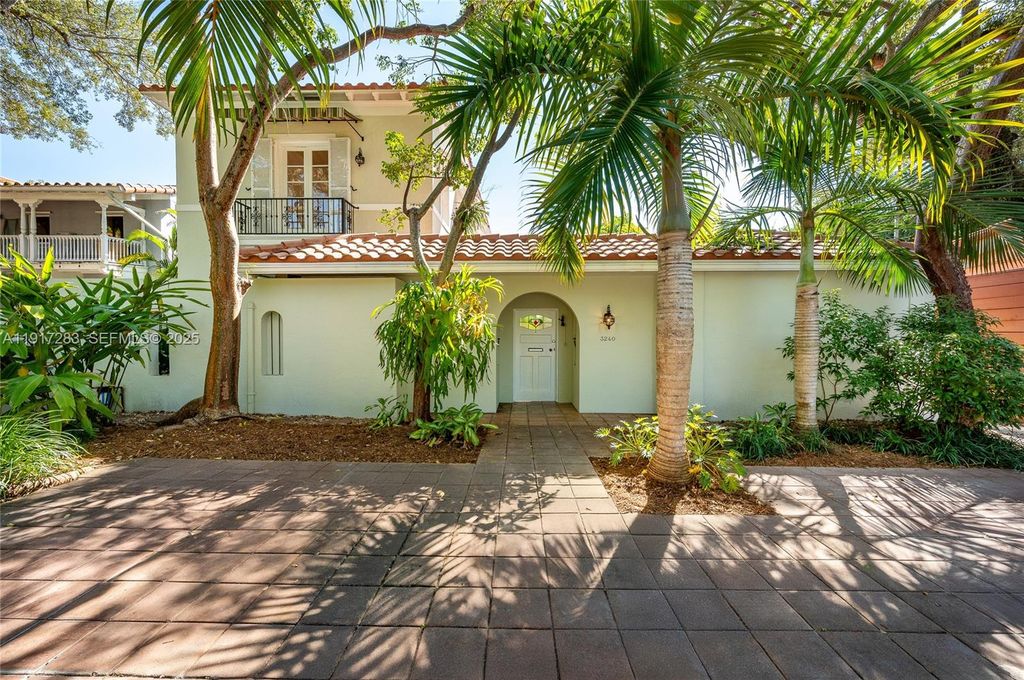 3240 Morris Ln, Miami, FL 33133