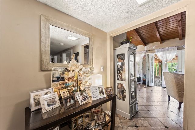 822 Corona, Corona, CA 92879