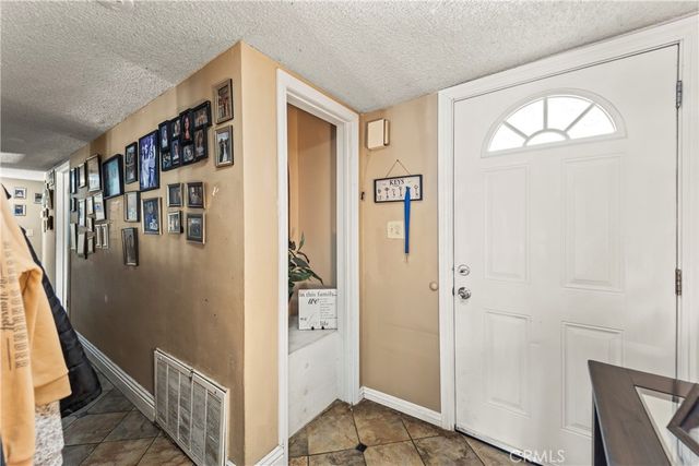 822 Corona, Corona, CA 92879