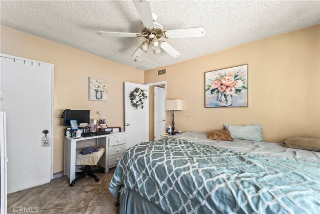 822 Corona, Corona, CA 92879