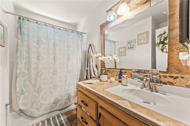 822 Corona, Corona, CA 92879