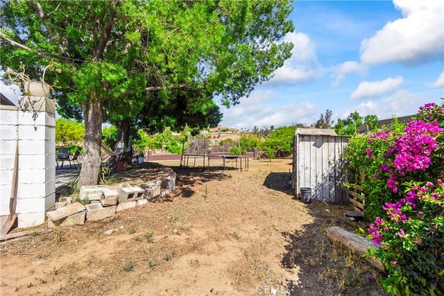 822 Corona, Corona, CA 92879