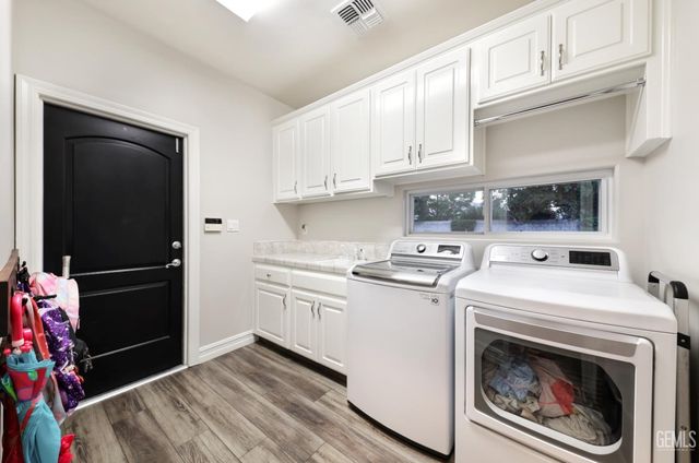 11504 Buffington Street, Bakersfield, CA 93312