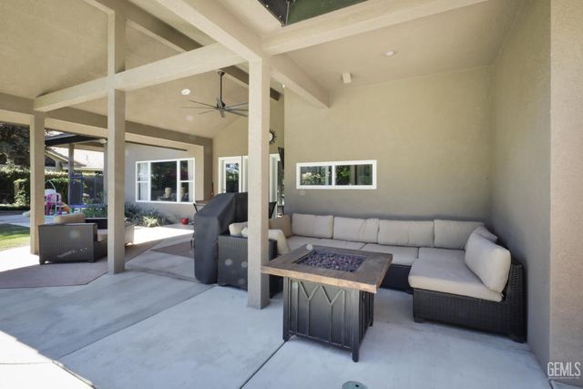 11504 Buffington Street, Bakersfield, CA 93312