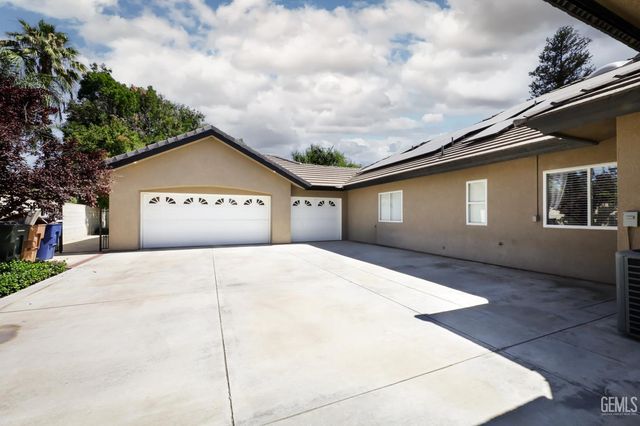 11504 Buffington Street, Bakersfield, CA 93312