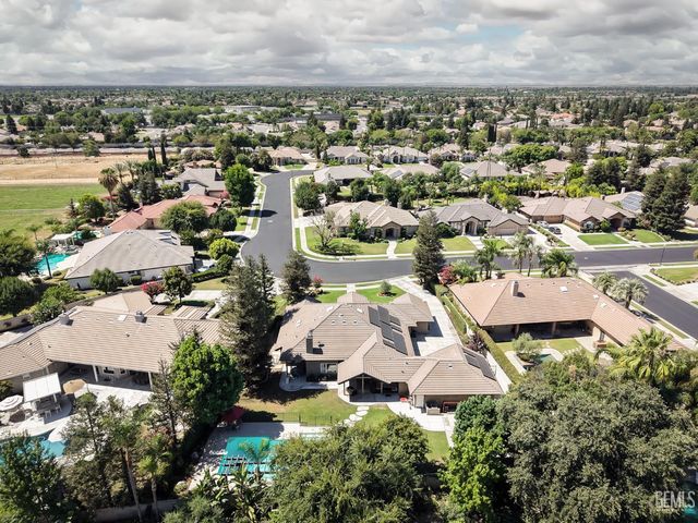 11504 Buffington Street, Bakersfield, CA 93312